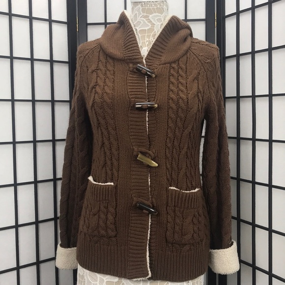 Cabelas button up sweater - Picture 1 of 8